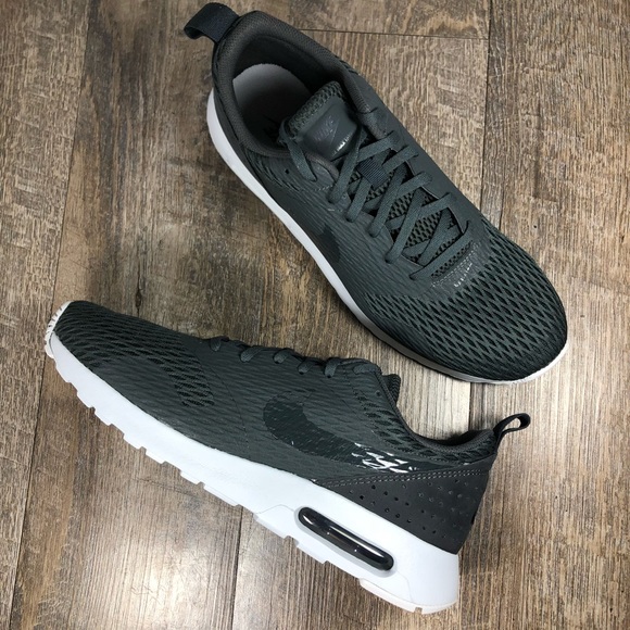 Nike Air Max Tavas SE men’s shoes size 11.5 - Picture 5 of 7